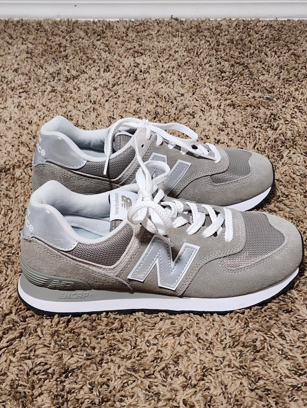 New Balance Women's Sneaker Size 9 Grey Classic 574 New No Box - Picture 2 of 12